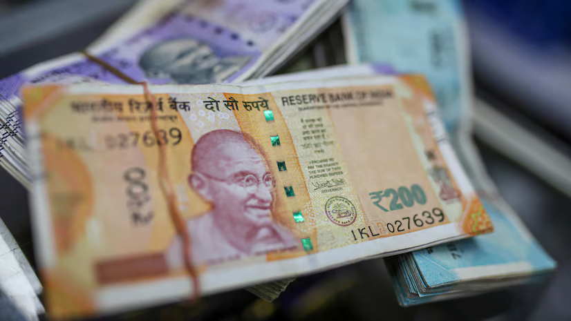  Indian Rupee Remains Flat at 83.94 Against the US Dollar in Early Trade Today